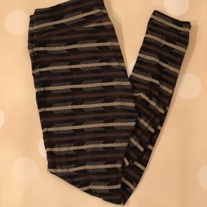 TC LuLaRoe Arrow Leggings